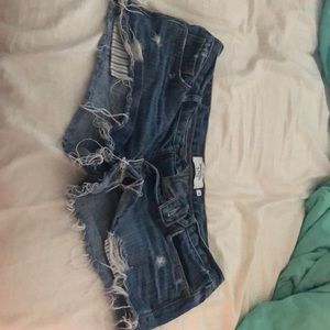 Size 4 shorts order thru Poshmark didn’t fit